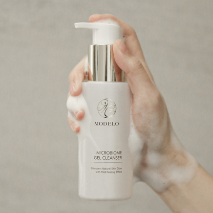 MODELO Microbiome Gel Cleanser